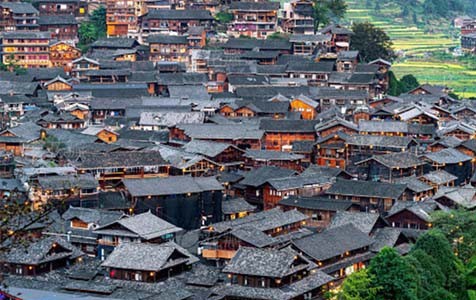 渭南6种常见的外墙仿石漆施工工艺！